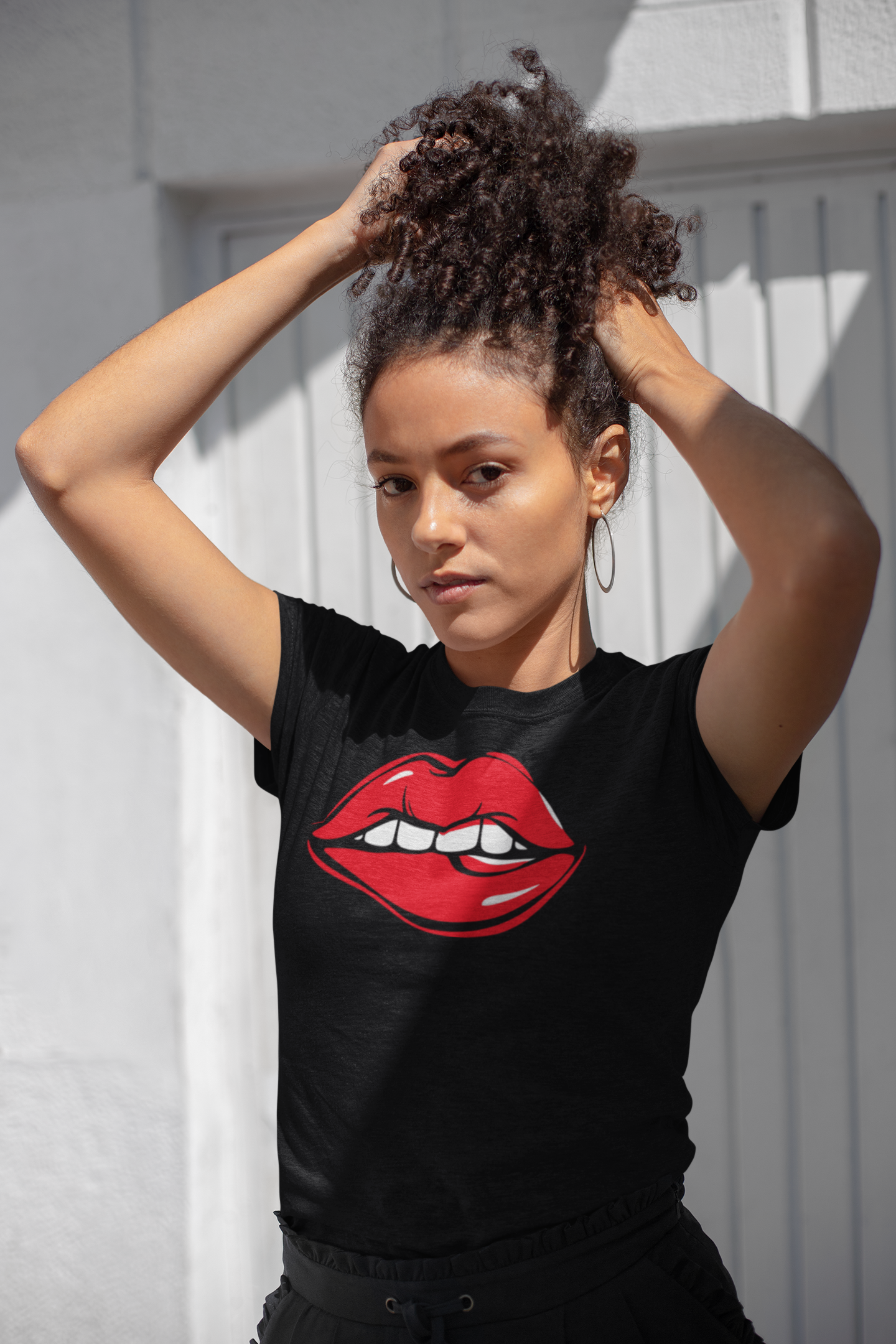 Sexy Lips Biting Graphic Tee - GULLYDESIGN